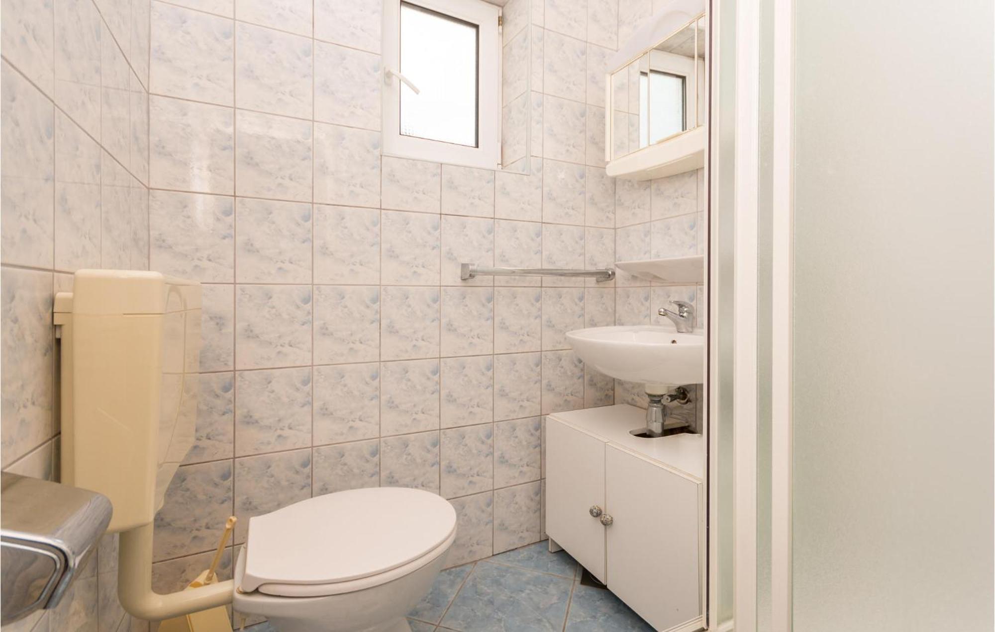 Awesome Apartment In Sveti Filip I Jakov W/ 1 Bedrooms Exterior foto