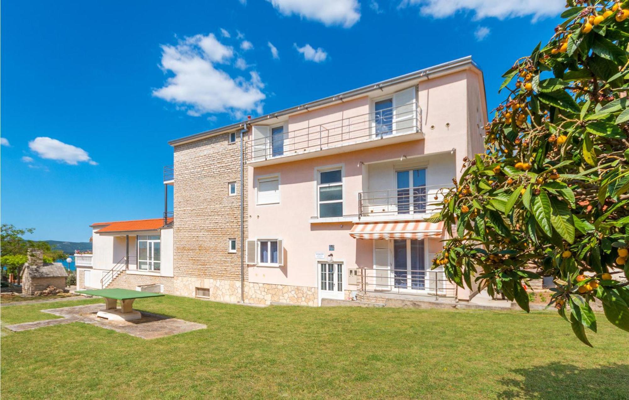 Awesome Apartment In Sveti Filip I Jakov W/ 1 Bedrooms Exterior foto